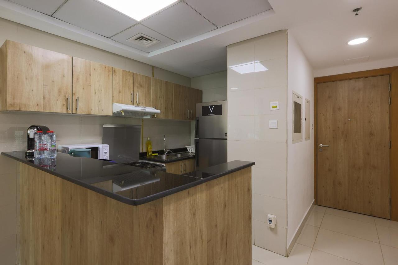 Bahay bakasyunan Spacious 1br With Full Marina View Dubai